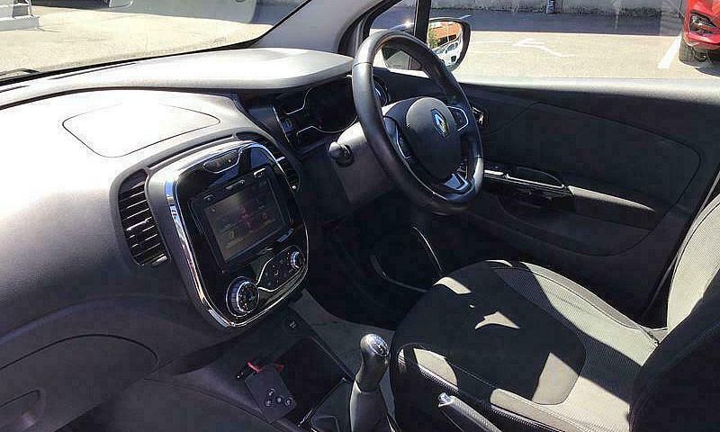 2017 Renault Captur ...