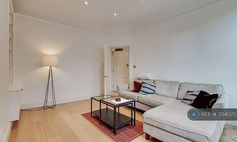 2 Bedroom Flat In Ha...