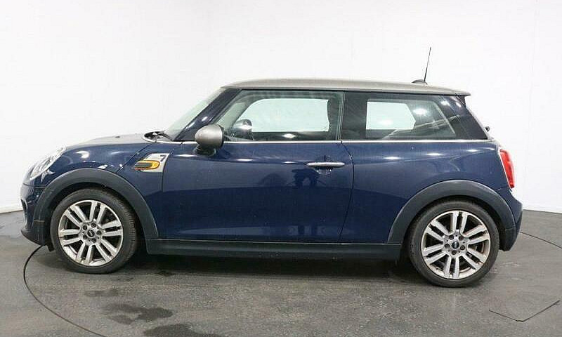 2017 17 Mini Hatch C...