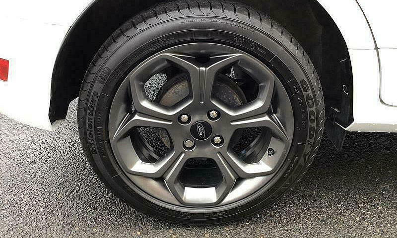 2018 Ford Ecosport 1...