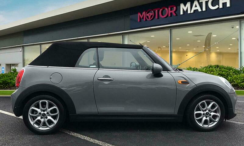 2018 Mini Convertibl...