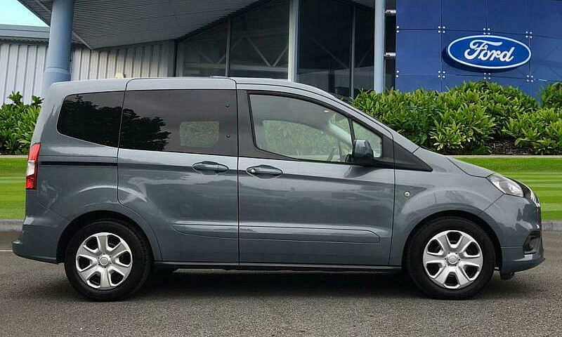 2019 Ford Tourneo Co...