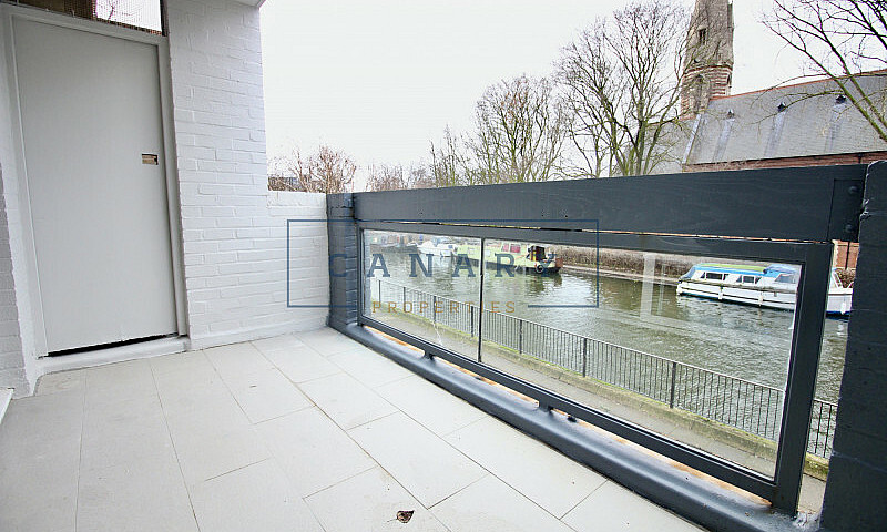 3 Bedroom Flat In Ba...
