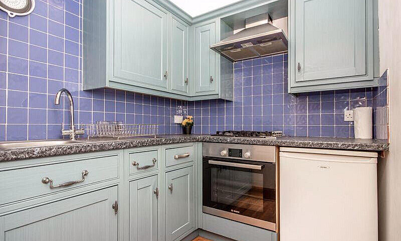 Stunning One Bed Fla...