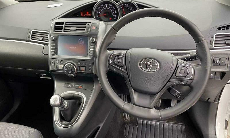 2018 Toyota Verso Es...