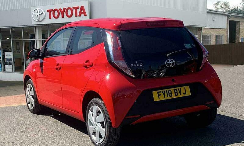 2018 Toyota Aygo Hat...