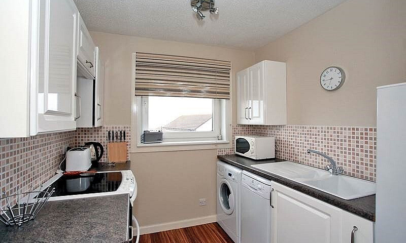 1 Bedroom Flat In Fa...
