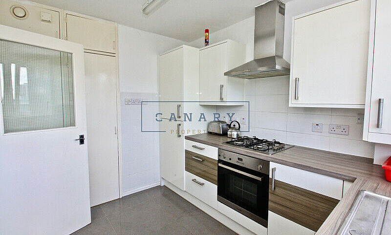 1 Bedroom Flat In No...