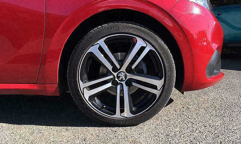 2019 Peugeot 208 S/S...