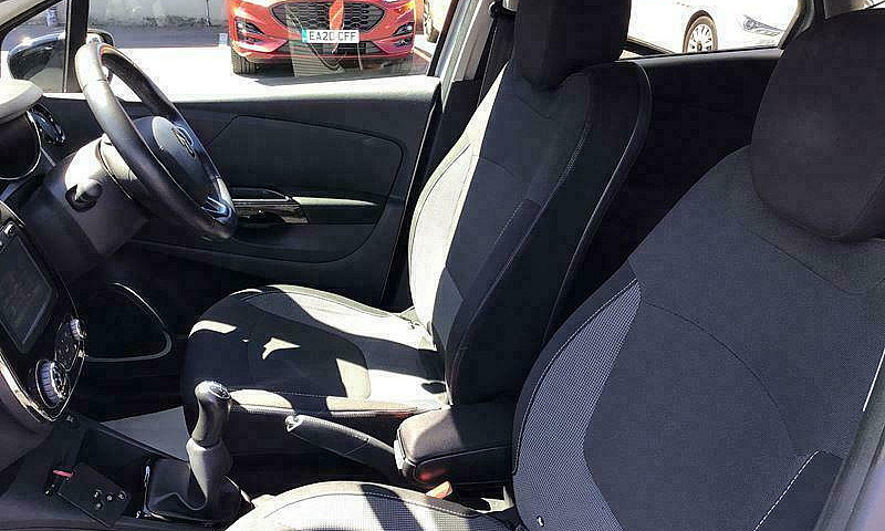 2017 Renault Captur ...