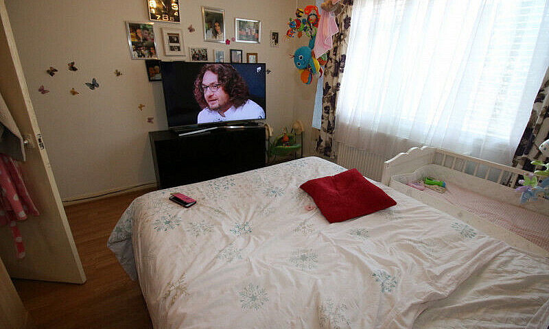 2 Bedroom Flat In Su...