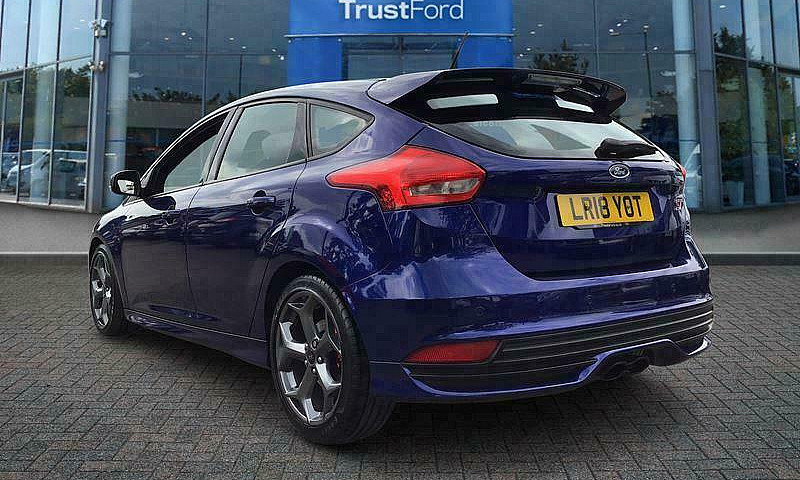 2018 Ford Focus 2.0T...