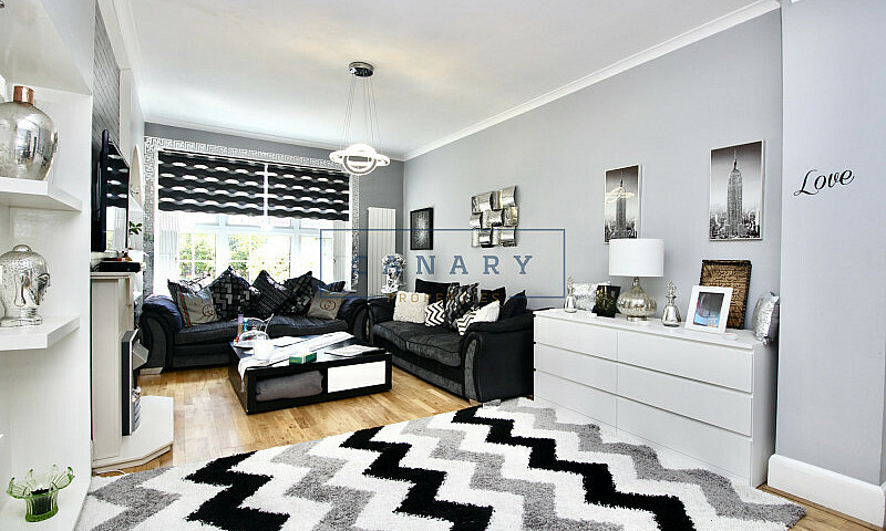 2 Bedroom Flat In Cl...