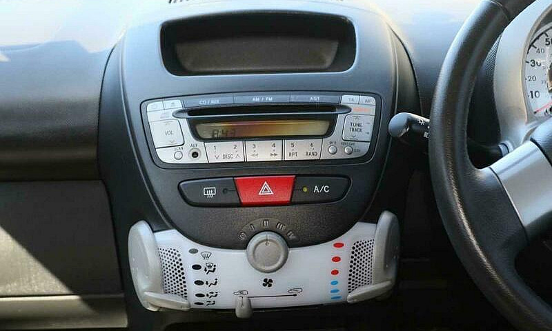 2013 Toyota Aygo 1.0...