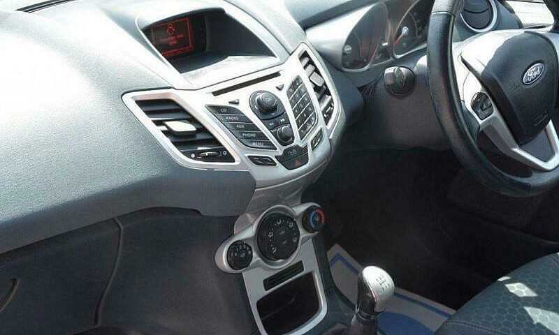 Ford Fiesta Zetec 1....