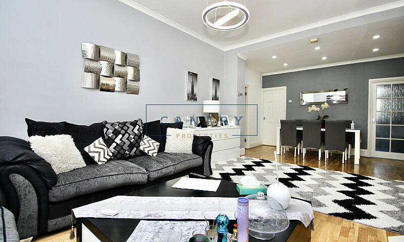 2 Bedroom Flat In Cl...
