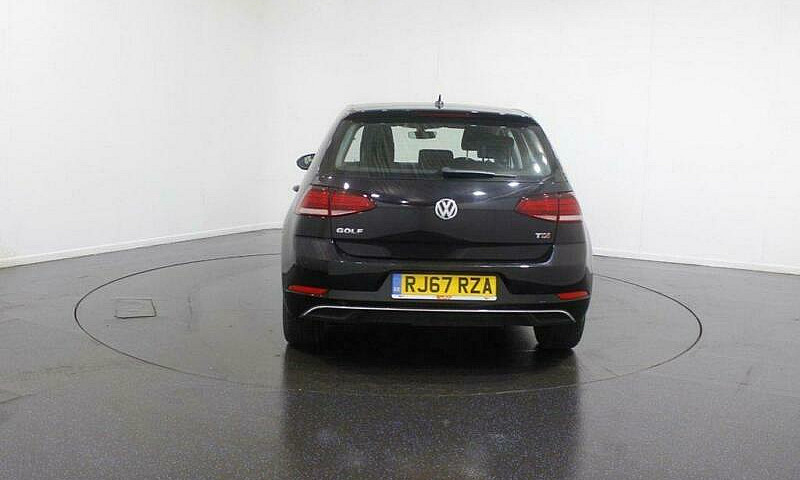 2017 Volkswagen Golf...