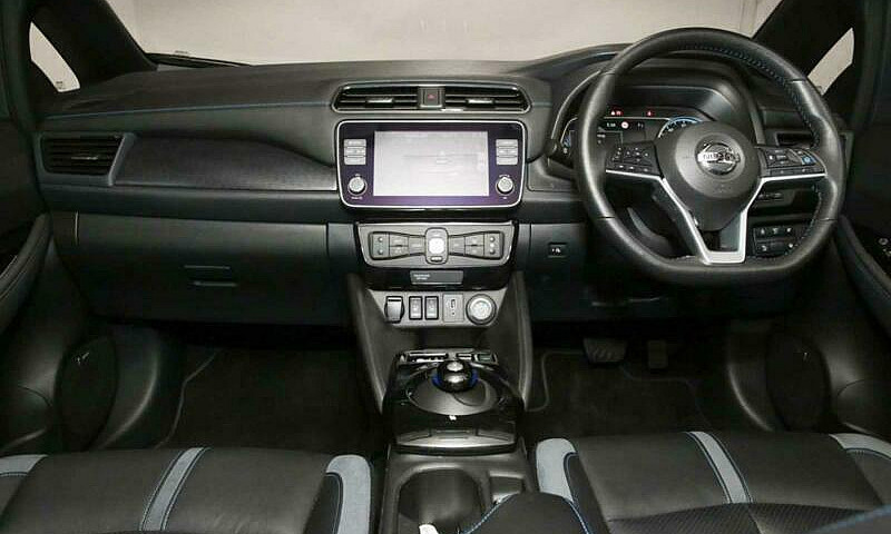 2019 Nissan Leaf E (...