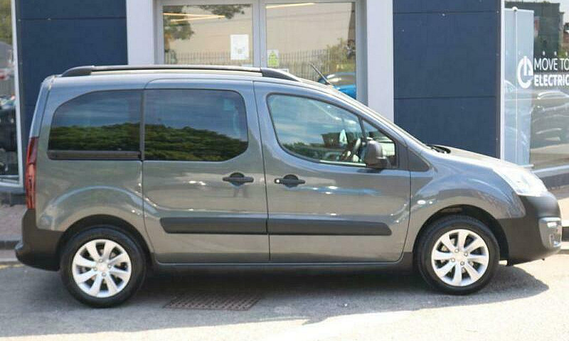 2018 Peugeot Partner...