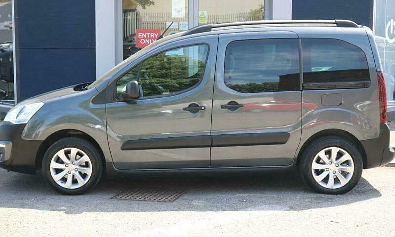 2018 Peugeot Partner...