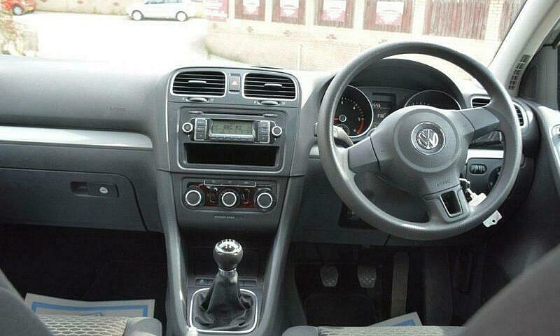 2011 11 Volkswagen G...