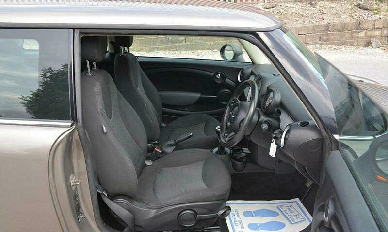2012 12 Mini One Ave...