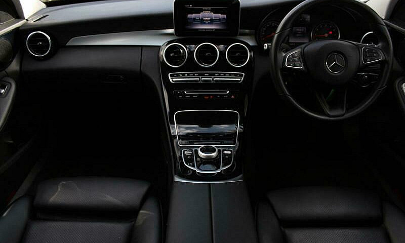 2017 Mercedes-Benz C...