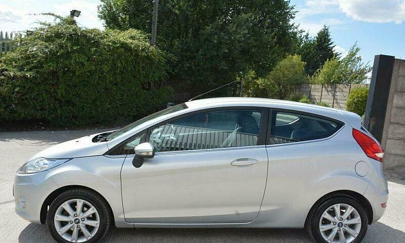2011 11 Ford Fiesta ...