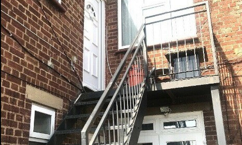 Ref:lovely Two Bed R...