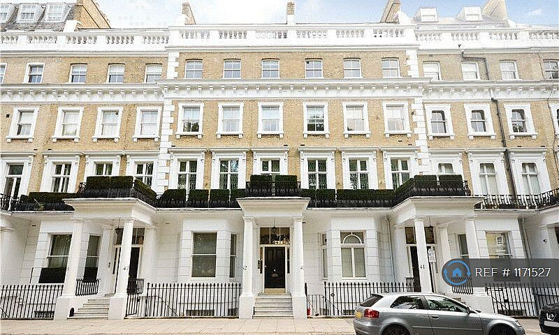 1 Bedroom Flat In On...