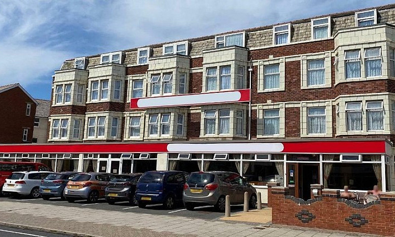 42 Bedroom House In ...