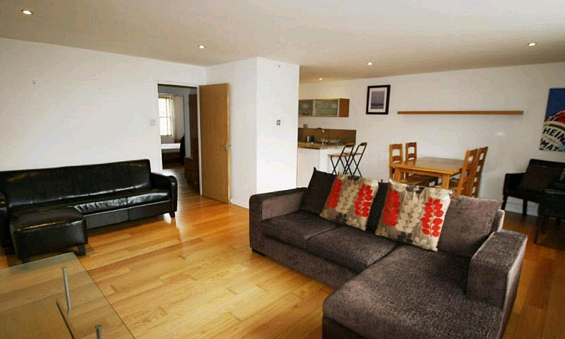 One-Bedroom Apartmen...