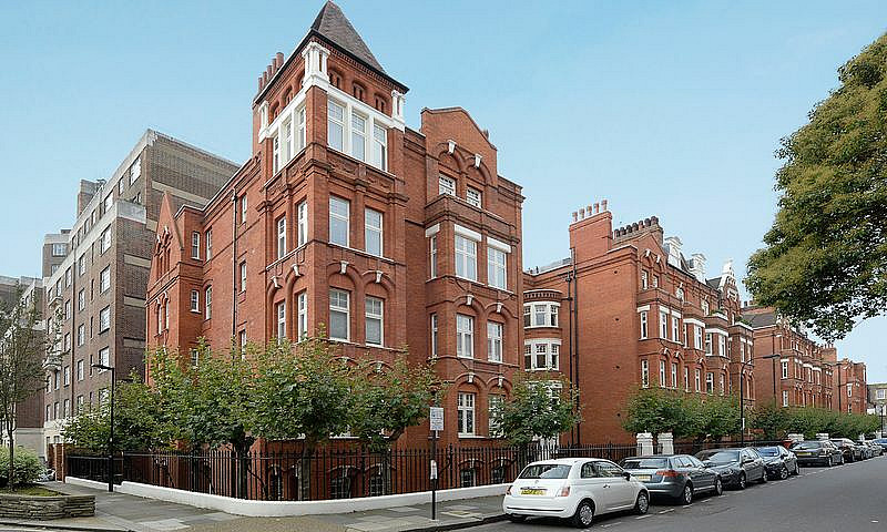 3 Bedroom Flat In Ha...