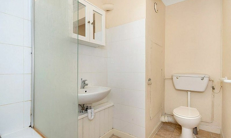 3 Bedrooms In 2 Min ...