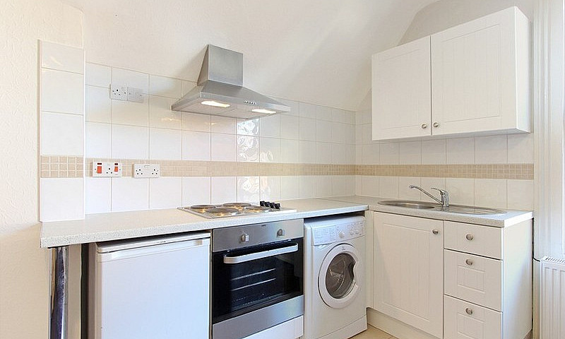 Charming Studio Flat...