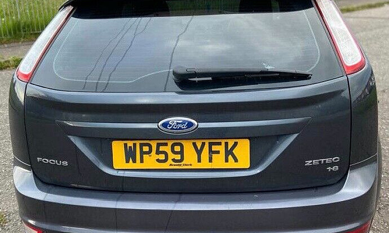 Ford Focus Zetec 1.8...