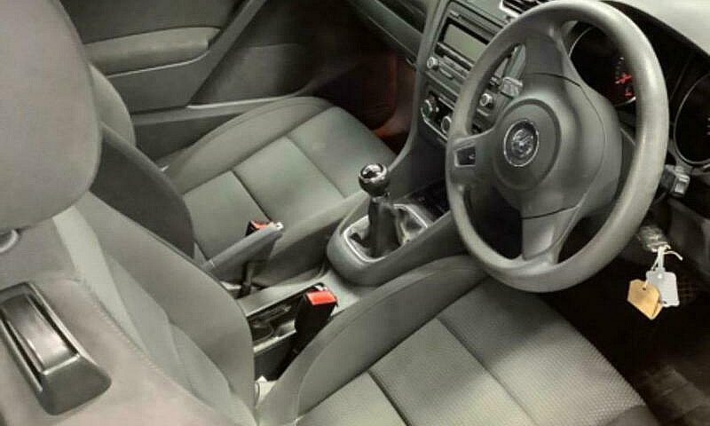 2009 Volkswagen Golf...