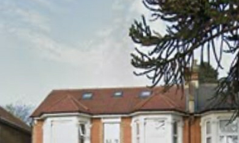 Studio Flat In North...