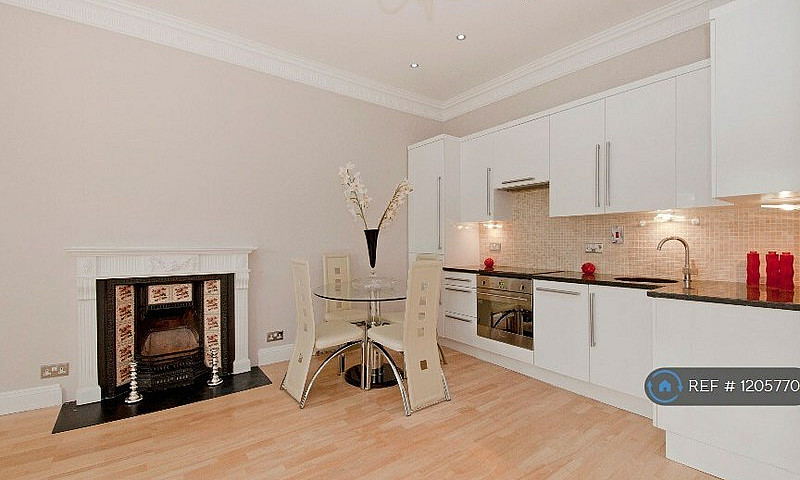 2 Bedroom Flat In Be...