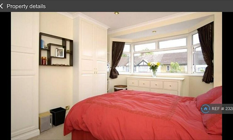 3 Bedroom House In T...