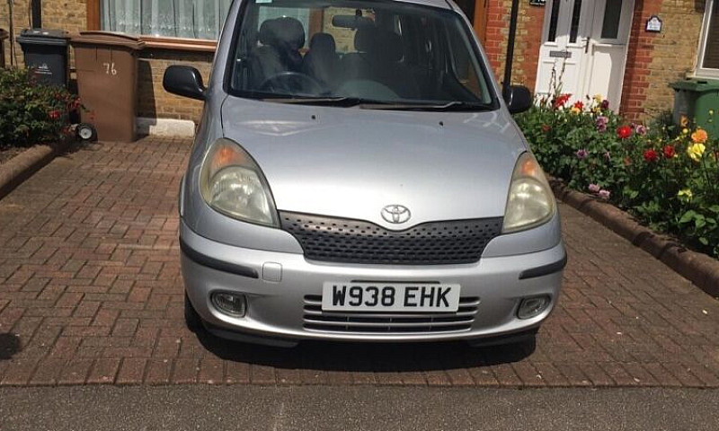 Toyota, Yaris Verso ...