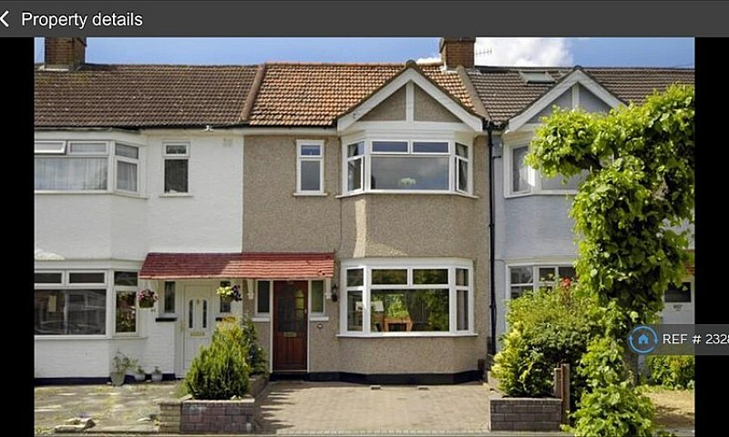 3 Bedroom House In T...