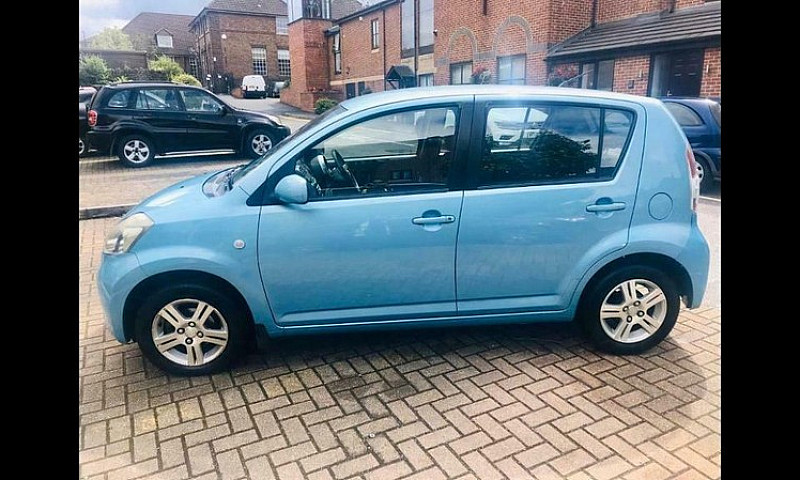 2006 Daihatsu Sirion...