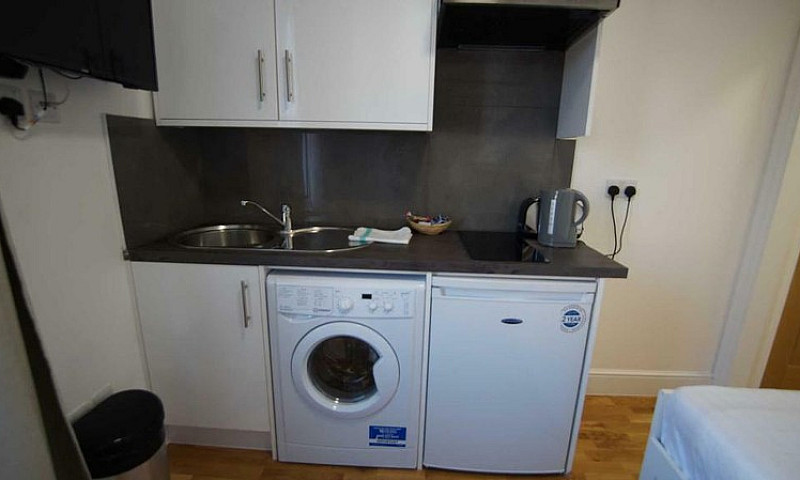 Studio Flat In Ifiel...
