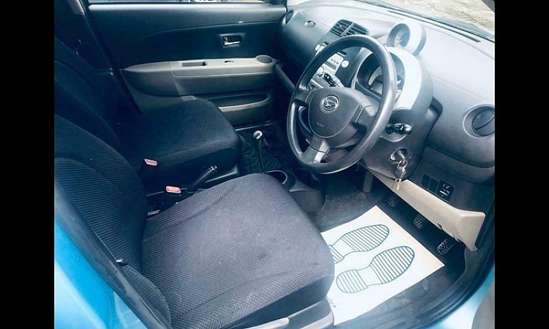2006 Daihatsu Sirion...