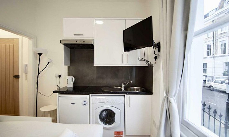 Studio Flat In Ifiel...