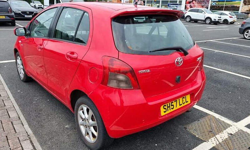 2007 Toyota Yaris D4...
