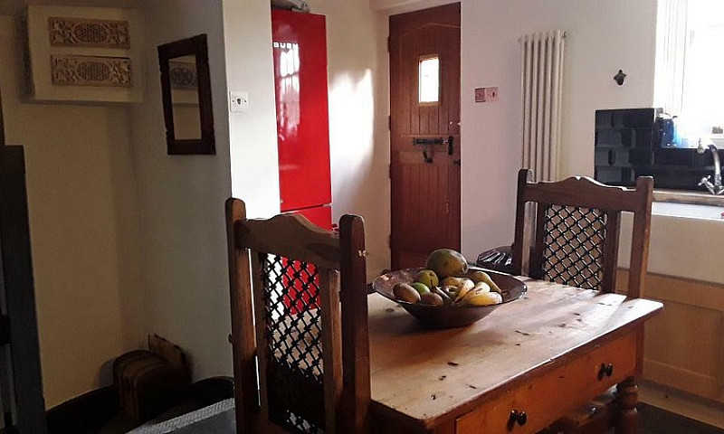 5 Bedroom House In M...