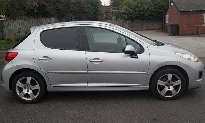 2010 Peugeot 207 Spo...