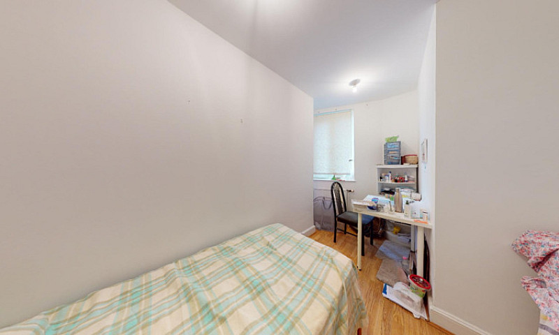 1 Bedroom Flat In Sl...